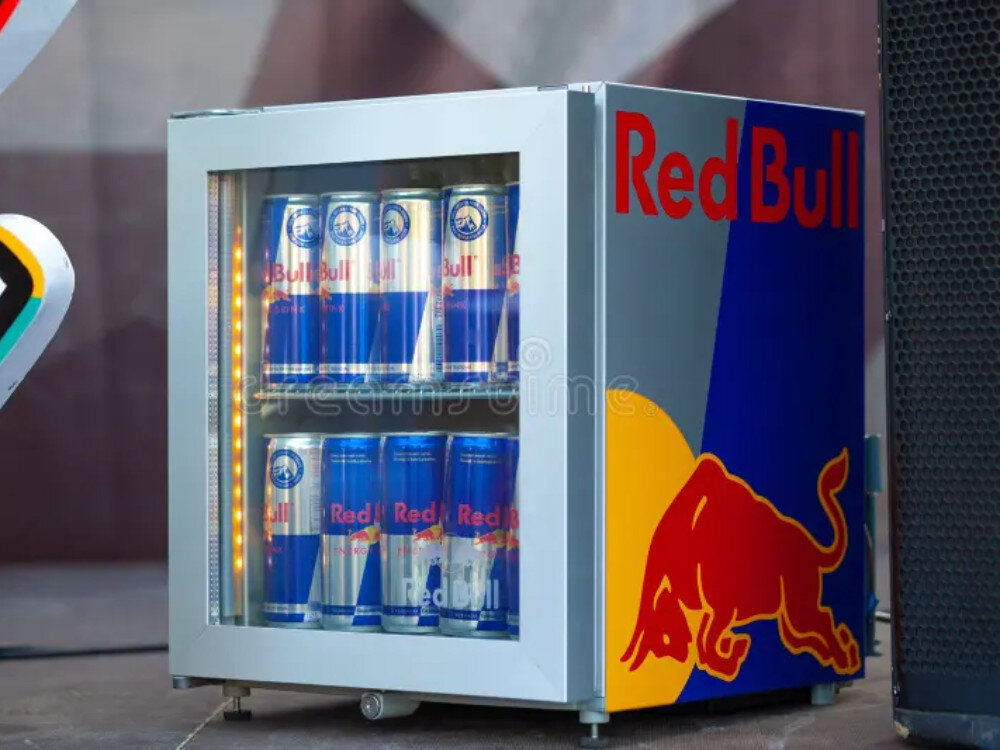 Red Bul minifridge